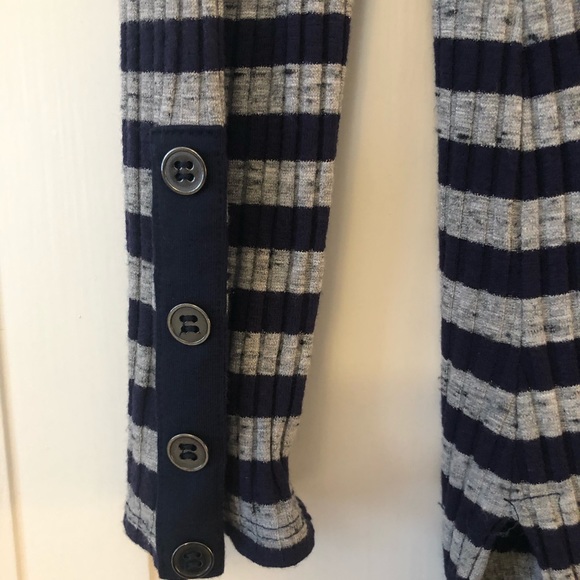 Three Dots tunic top - Picture 2 of 5